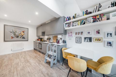 20 Leyborne Avenue, London, W13 9RB