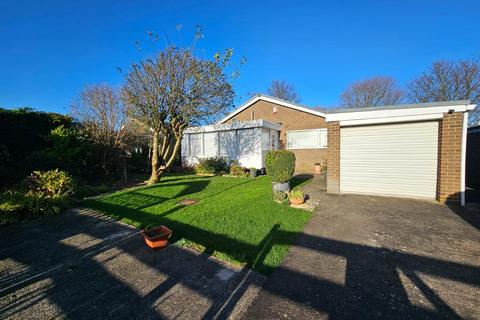 3 bedroom bungalow for sale, Farndale Gardens, Durham DL4