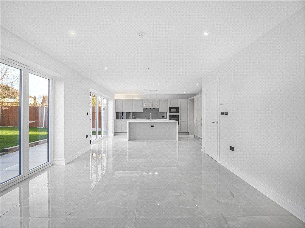 Reception/Kitchen