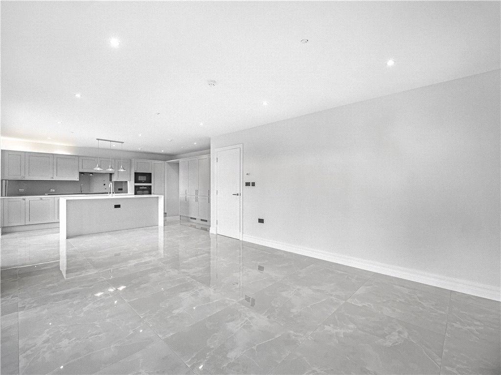 Reception/Kitchen