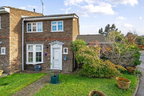 2 Chiltern Gardens, Bromley, BR2 0PT