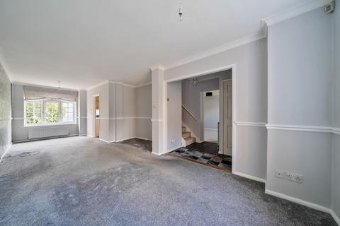 2 Chiltern Gardens, Bromley, BR2 0PT