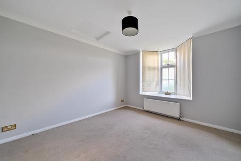 2 Chiltern Gardens, Bromley, BR2 0PT