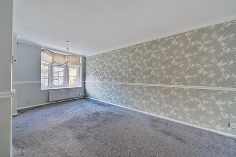 2 Chiltern Gardens, Bromley, BR2 0PT