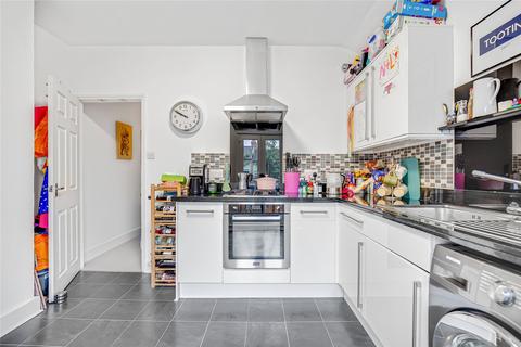 2 bedroom maisonette for sale, Bickley Street, Tooting Broadway, SW17