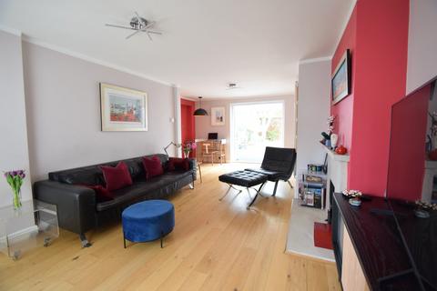 3 Chantry Close, Windsor, SL4 5EP