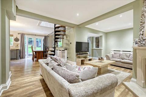 5 bedroom detached house for sale, Hadleigh SS7