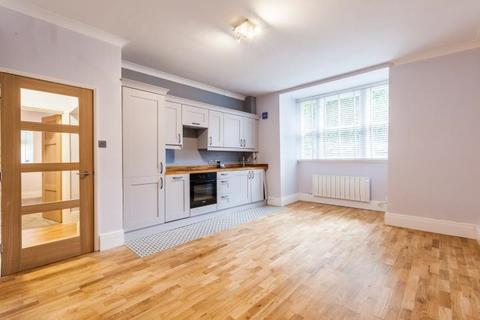 2 bedroom flat for sale, Harold Road, London, SE19