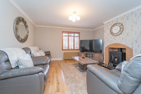 3 bedroom end of terrace house for sale, Whitehill Avenue, Airdrie ML6