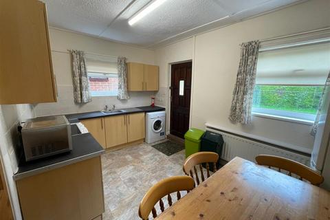 3 bedroom semi-detached house to rent, Musgrave Gardens, Durham