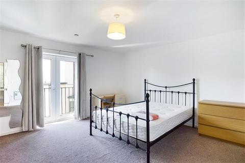 4 bedroom apartment to rent, Rialto, Melbourne Street, Newcastle Upon Tyne