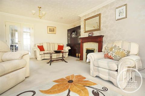 3 bedroom detached bungalow for sale, Fordson Way, Carlton Colville. NR33