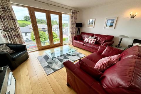 3 bedroom apartment to rent, South Water Court, Embankment Road, Kingsbridge