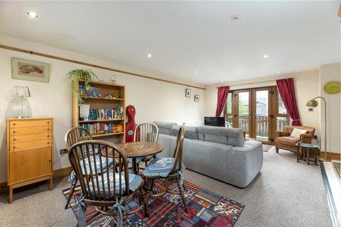 60a Briggate, Shipley, BD17 7BT