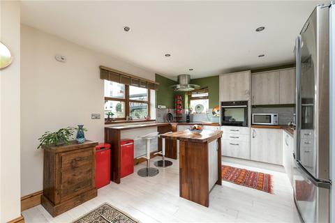 60a Briggate, Shipley, BD17 7BT