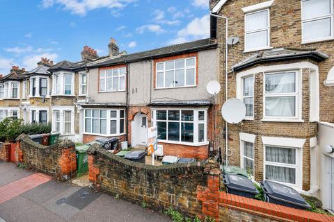 2 bedroom flat for sale, Park Road, Leyton,E10