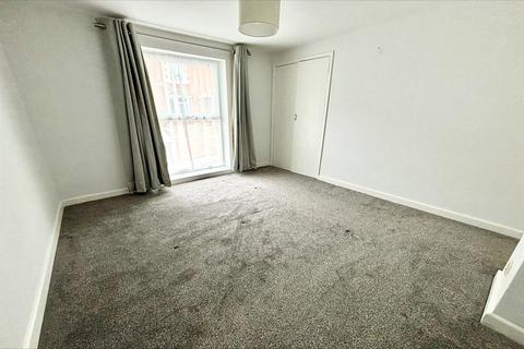 2 bedroom flat to rent, Victoria Road, Dartmouth