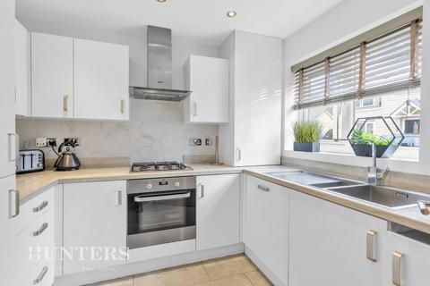 21 Lockside, Littleborough, OL15 0HX