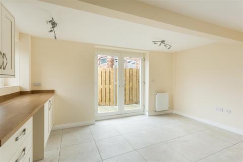 2 bedroom detached house to rent, Church Street Dunnington