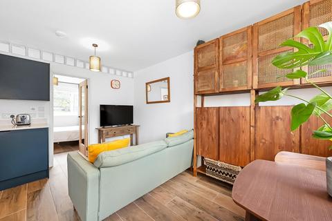 1 bedroom maisonette for sale, Alanthus Close, London