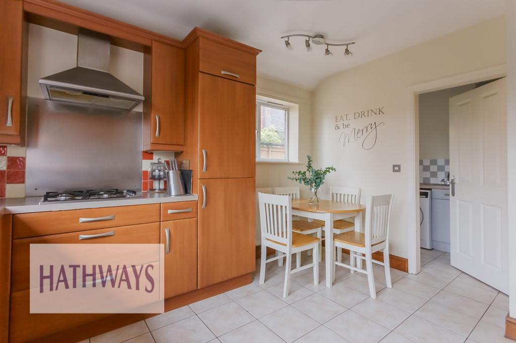 Fitted kitchen/breakfast room