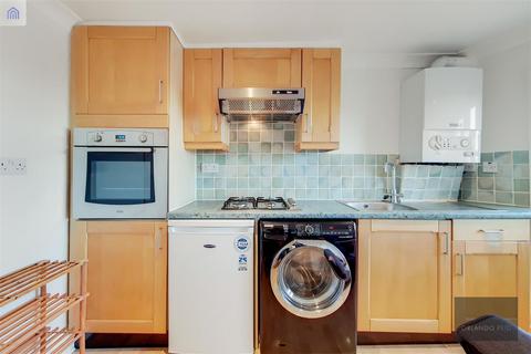 1 bedroom apartment to rent, Voltaire Road, Clapham