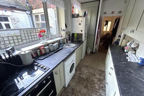 2 bedroom terraced house for sale, Middleton Road, Oldham OL9