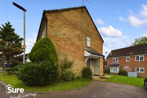 2 bedroom semi-detached house to rent, Rosewood Court, Hemel Hempstead, Hertfordshire, HP1 2TQ