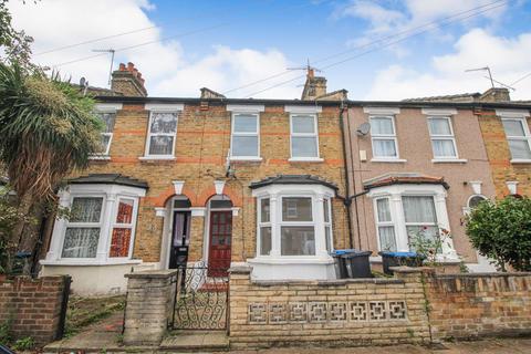 3 bedroom terraced house to rent, Clive Road, Enfield, EN1