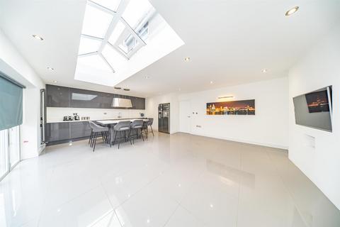 17 Ash Grove, Prescot, L35 5BD