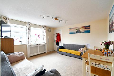 2 bedroom flat for sale, Campion Road, Leamington Spa