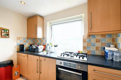 2 bedroom flat for sale, Campion Road, Leamington Spa