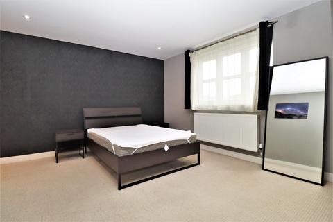 1 bedroom apartment for sale, Victoria Dock Road, London, E16