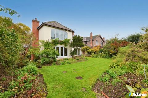 5 bedroom semi-detached house for sale, Halton Station Road, Sutton Weaver