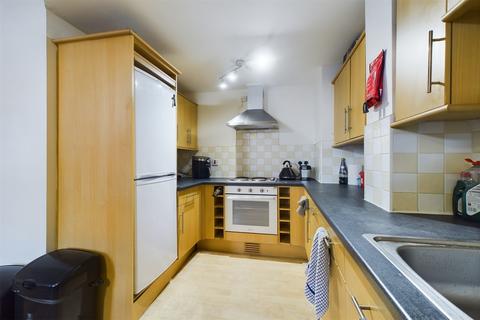 3 bedroom property to rent, Helmsley Road, Newcastle Upon Tyne