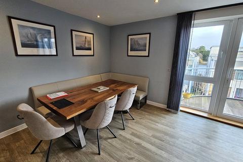 69 Almansa Way, Lymington, SO41 9PZ
