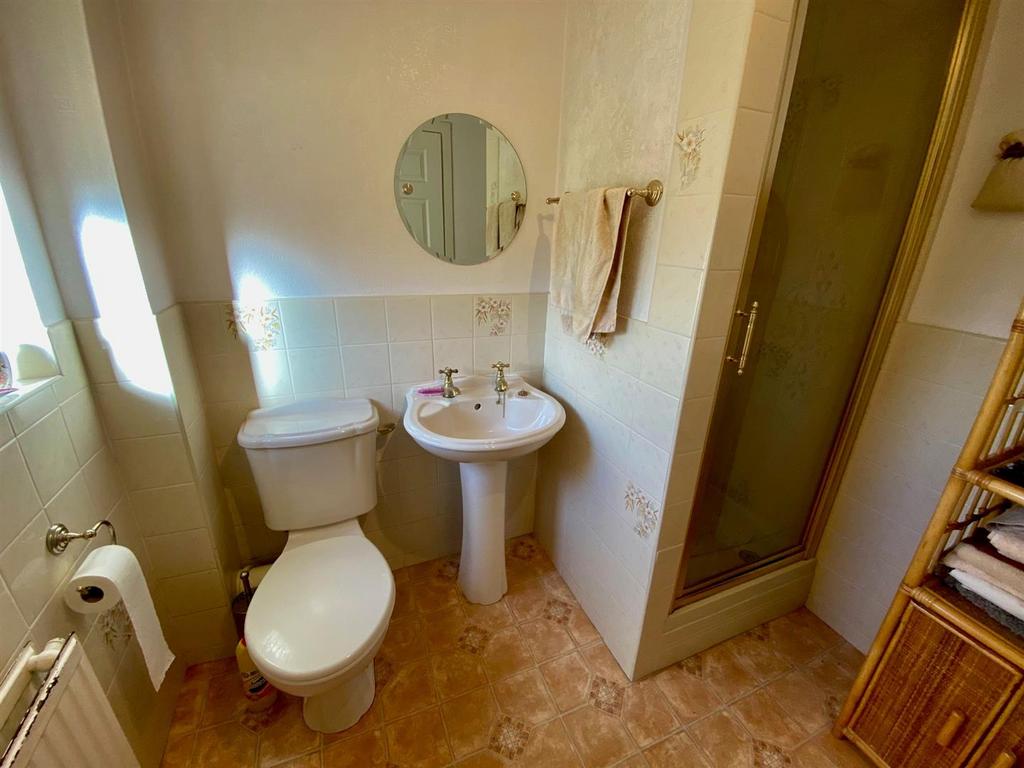 Shower room.jpg