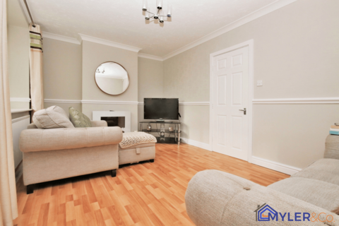 15 Avon, Widnes, WA8 4SR