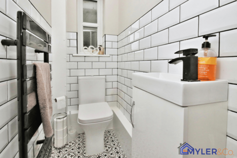 15 Avon, Widnes, WA8 4SR