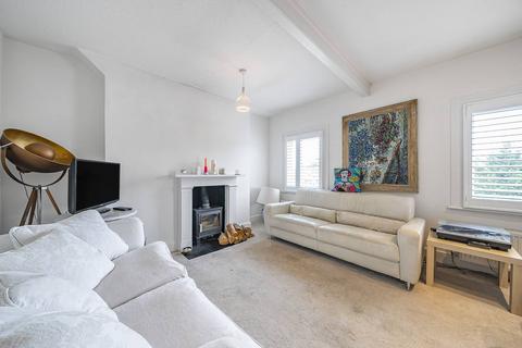 2 bedroom flat for sale, Strawberry Vale, Strawberry Hill, Twickenham, TW1