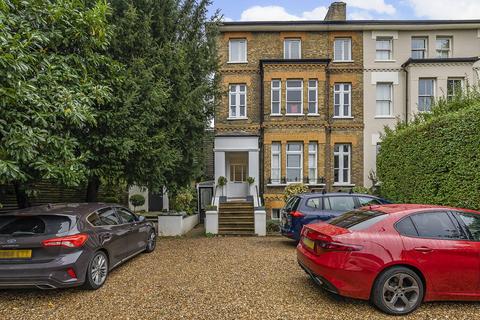 2 bedroom flat for sale, Strawberry Vale, Strawberry Hill, Twickenham, TW1