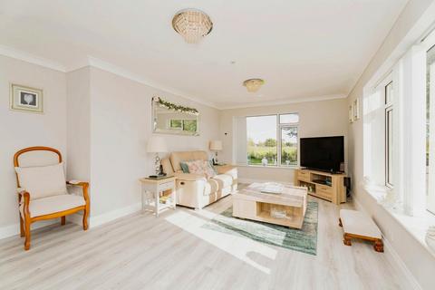 2 bedroom detached bungalow for sale, The Green, Dereham NR20