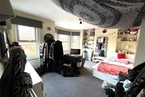 2 bedroom flat for sale, Vernham Road, Plumstead Common, London, SE18