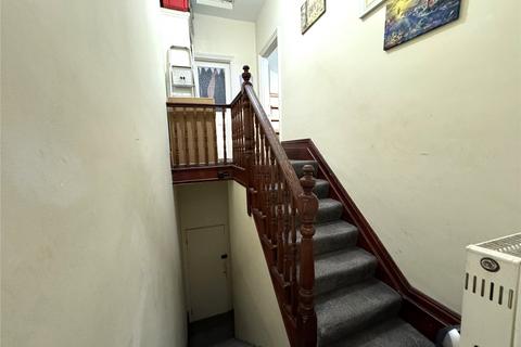 First Floor Flat, 31 Vernham Road, London, SE18 3EY