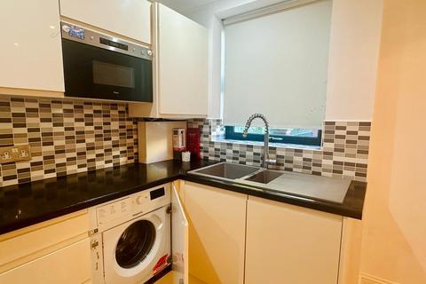 1 bedroom flat to rent, Willoughby Road, London N8