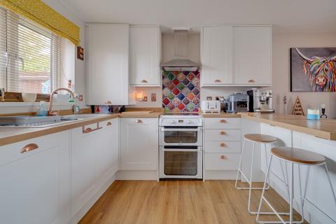 2 Clark Drive, St Ives, Huntingdon, PE27 6AD