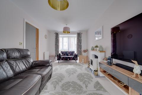 2 Clark Drive, St Ives, Huntingdon, PE27 6AD