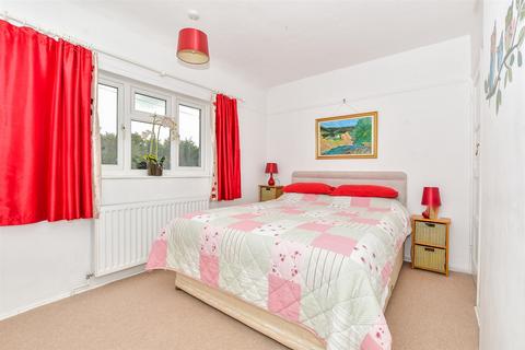 3 bedroom semi-detached house for sale, Pittlesden, Tenterden, Kent