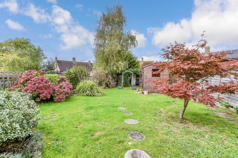 3 bedroom semi-detached house for sale, Pittlesden, Tenterden, Kent