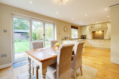 4 bedroom semi-detached house for sale, Dagnall, Berkhamsted